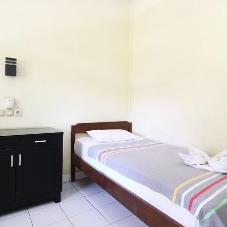 Mekar Jaya Bungalows Kuta  Exterior photo