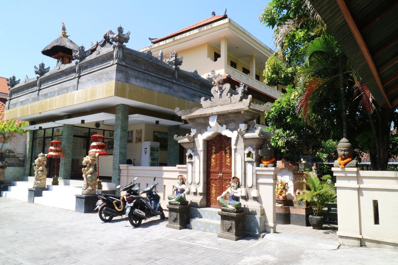 Mekar Jaya Bungalows Kuta  Exterior photo