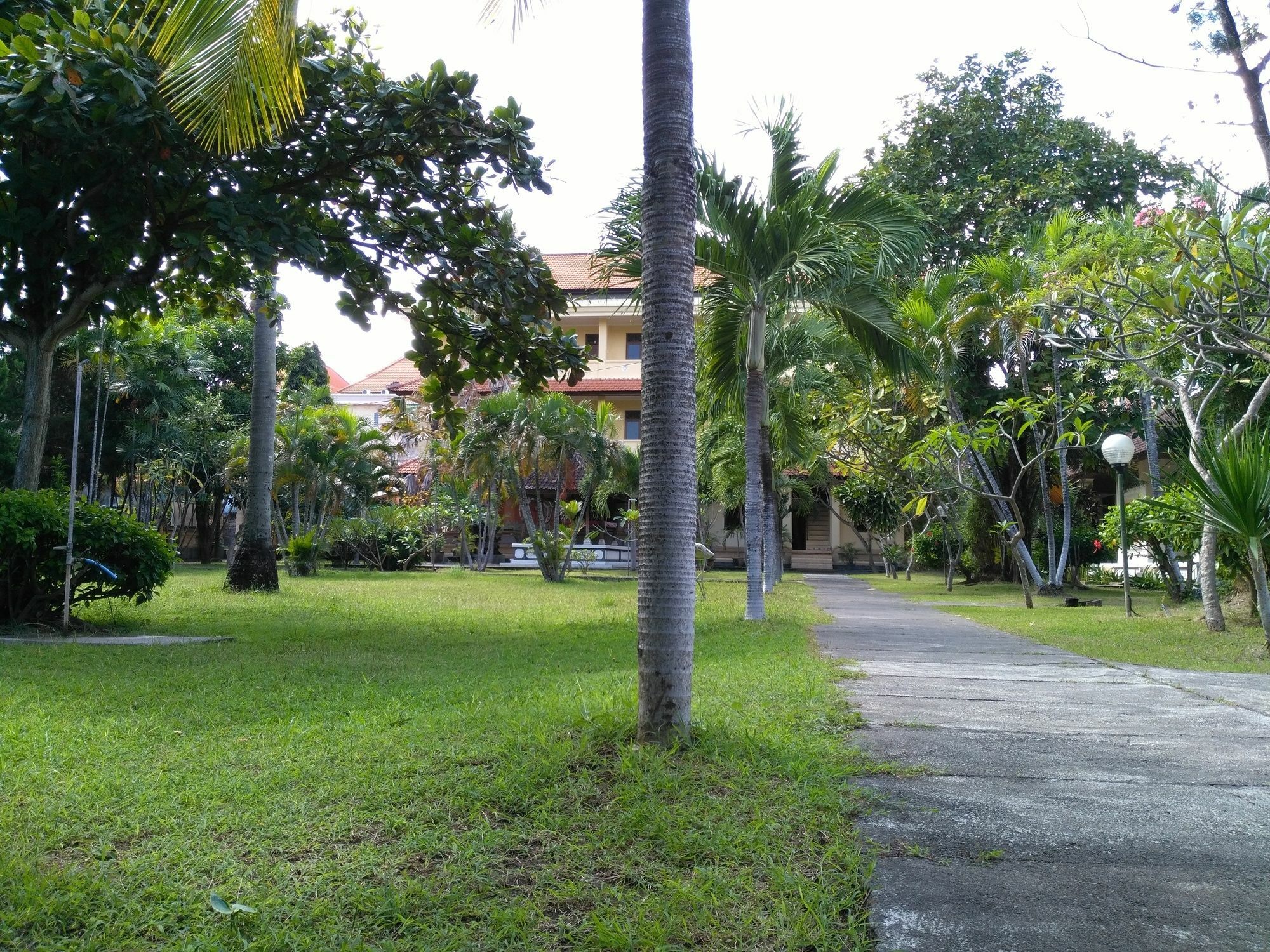 Mekar Jaya Bungalows Kuta  Exterior photo